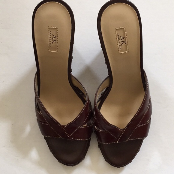 NWT Anne Klein Brown Leather Studded Wedge Sandals - Picture 2 of 8